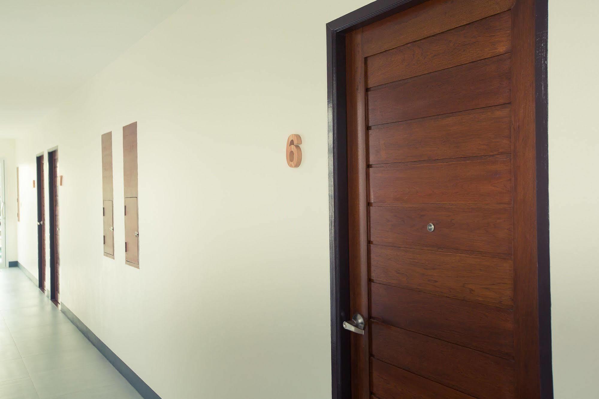 Hotel The 9Th House Krabi town Exterior foto
